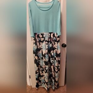 Chic Blue Floral Maxi Dress